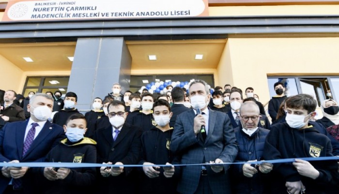 Türkiye'nin ilk Madencilik Meslek Lisesi açıldı 