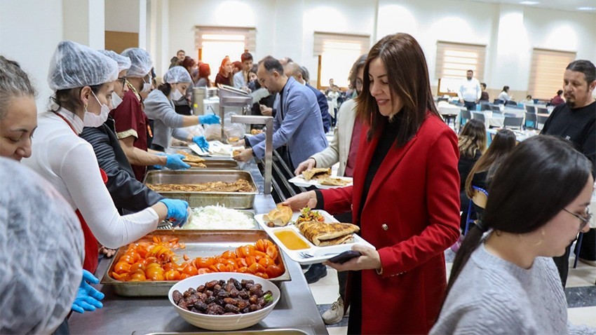 “İftarda Konuşalım” Programında Öğrencilerle Buluşma