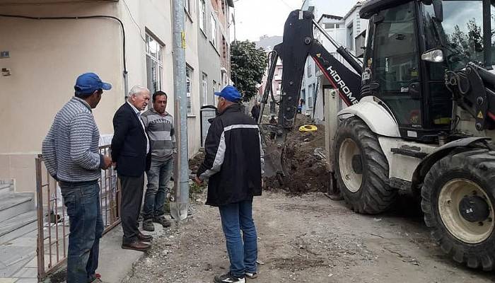 Lapseki'de doğalgaz çalışmaları aralıksız sürdürülüyor