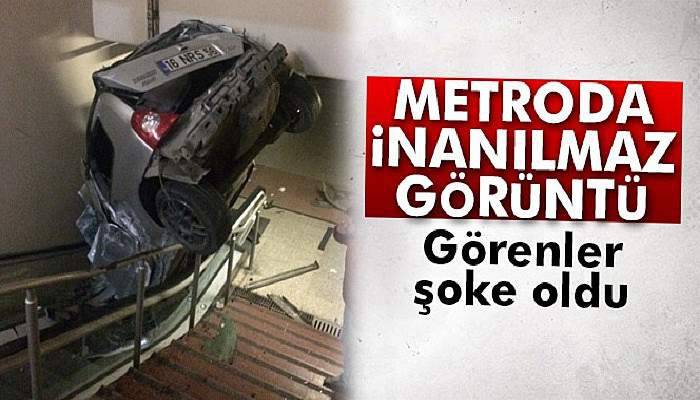 Araba kontrolden çıktı metro istasyonuna girdi