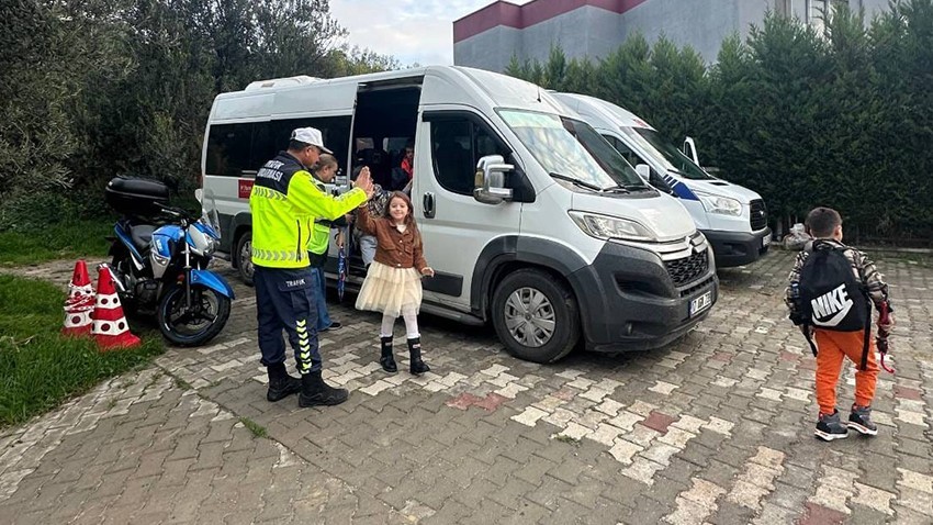 Okul Servislerine Jandarma Denetimi