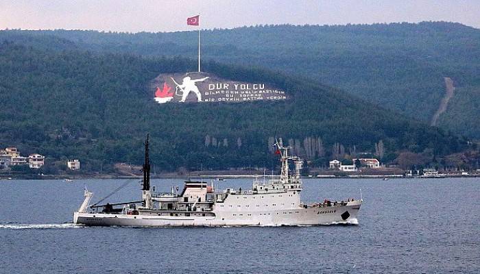 Rus araştırma ve istihbarat gemisi, Çanakkale Boğazı'ndan geçti (VİDEO)