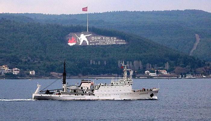 Rus araştırma ve istihbarat gemisi, Çanakkale Boğazı'ndan geçti (VİDEO)
