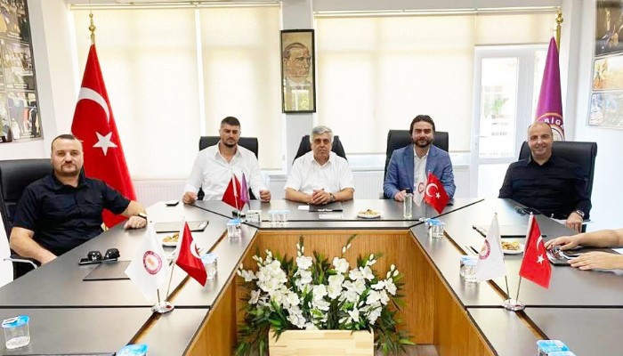 MHP’DEN ESNAF ODASI ZİYARETİ