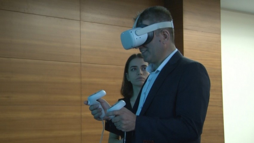 VR gözlüklerle deprem, sel ve yangın anını yaşadılar