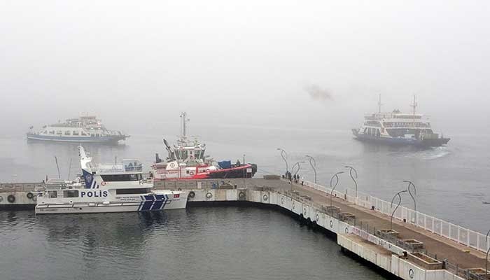 Çanakkale Boğazı yoğun sis nedeniyle transit gemi trafiğine kapatıldı (VİDEO)