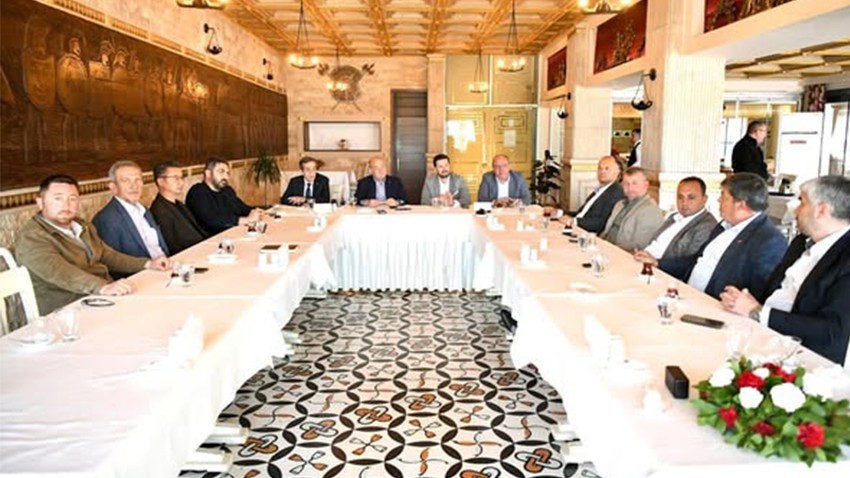 Milletvekili Ayhan Gider, İl Genel Meclisi Üyeleriyle Bir Araya Geldi