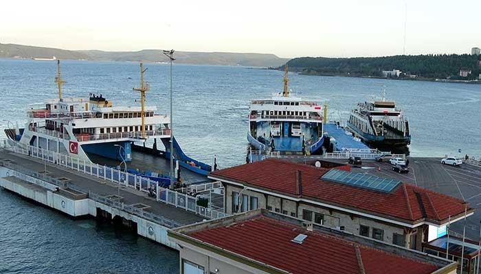 Bozcaada ve Gökçeada'ya feribot seferleri iptal 