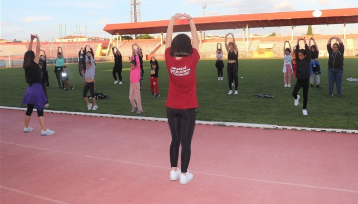 Hareketlilik Haftası Kapsamında Vatandaşlar Fitness Yaptı