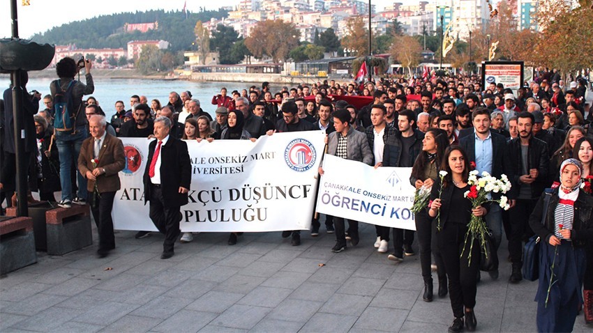 ÇOMÜ’lü Gençlerden Ata’ya saygı yürüyüşü