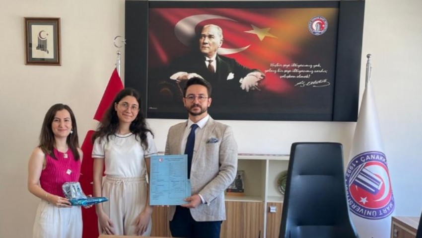 Ezine Gıda İhtisas Organize Sanayi Bölgesi Meslek Yüksekokulu’nda İlk Kaydı Özlem Bilgin Yaptı