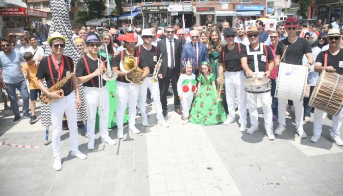 Kiraz Festivali Coşkulu Başladı