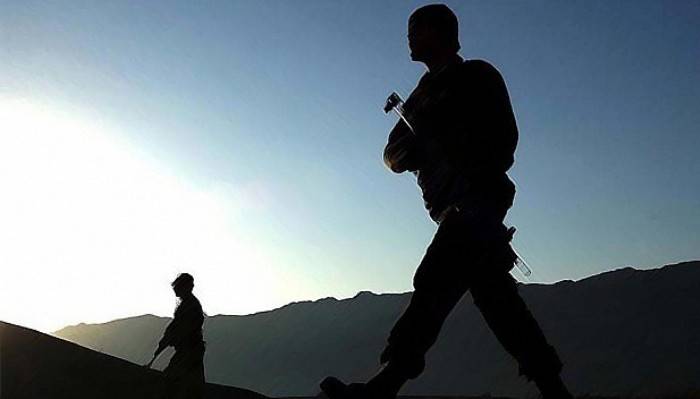 Şenkaya kırsalında çatışma: 1 terörist ölü ele geçirildi
