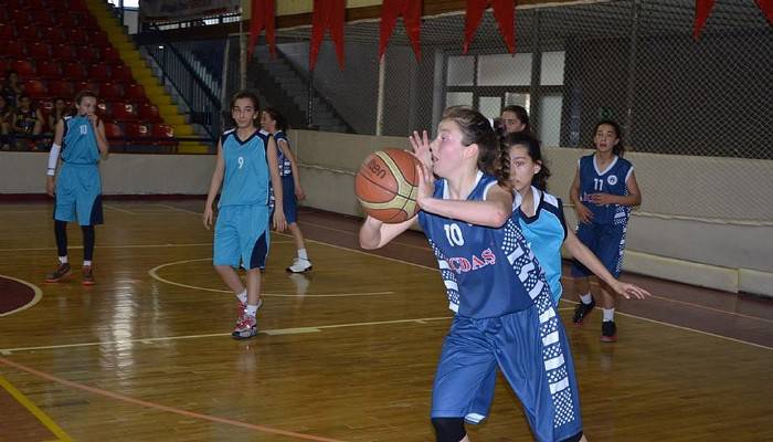 İÇDAŞ Spor’un kızları basketbolda Türkiye Şampiyonluğu yolunda