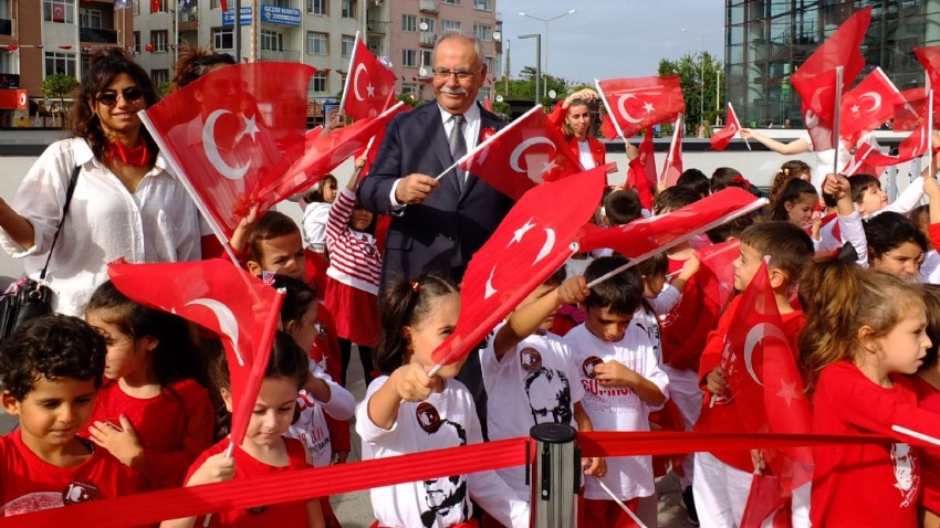 Atatürk Heykeli Açılış Töreni Gerçekleştirildi (VİDEO)