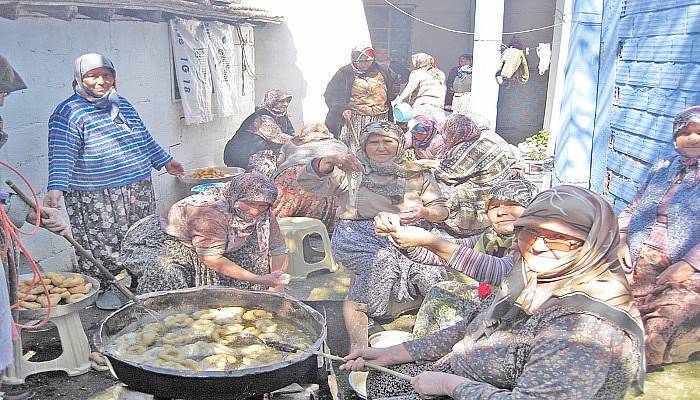 Ağaçköy Halkı Şehitler İçin İmece Yaptı