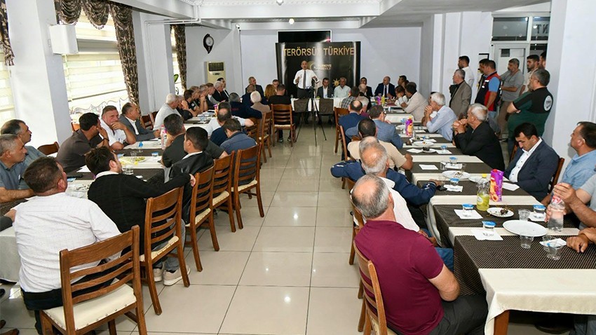 AK Parti Heyeti Bayramiç’te Muhtarlarla Buluştu