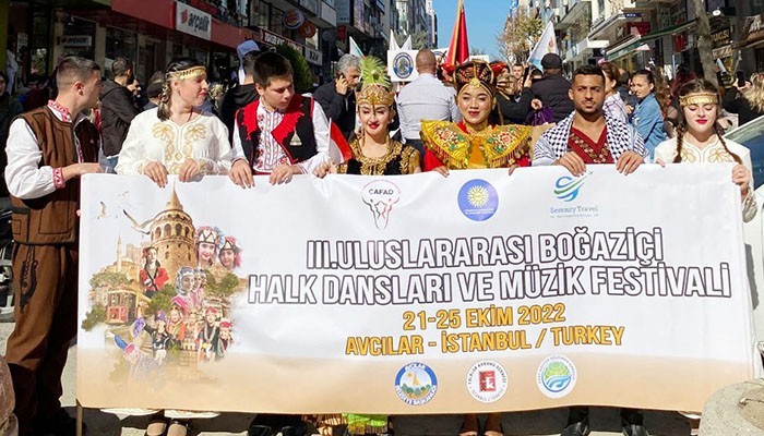 ÇAFAD, ülkelerin renklerini İstanbul’a taşıdı