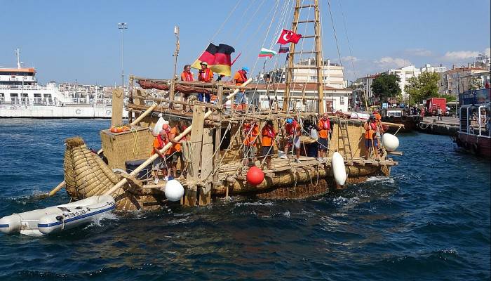 Kamıştan gemi Çanakkale’de (VİDEO)