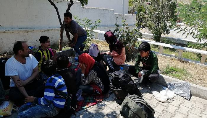 Çanakkale'de 41 düzensiz göçmen yakalandı (VİDEO)
