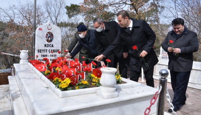 Çanakkale Savaşları kahramanı Seyit Onbaşı mezarı başında anıldı