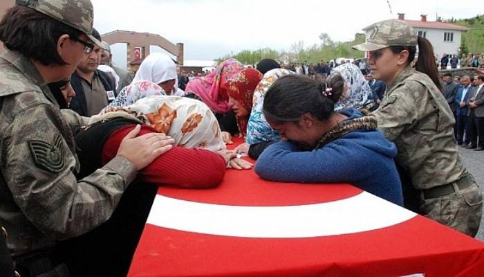 Şehit güvenlik korucusu son yolculuğuna uğurlandı