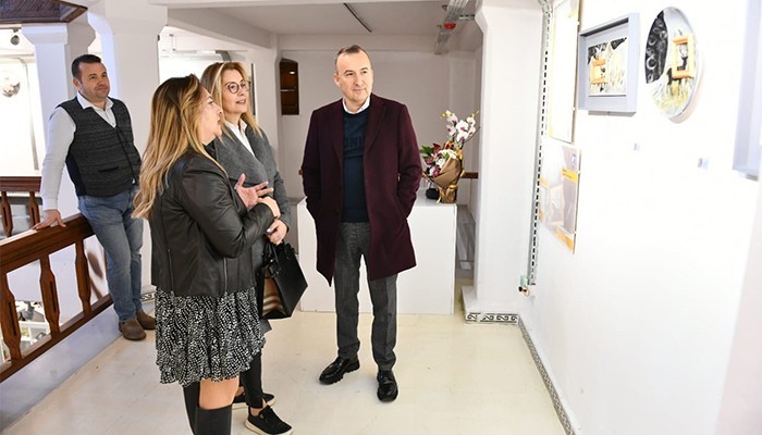 “Silüetler” Sergisi Seramik Müzesinde Ziyarete Açıldı