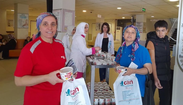 ÖZEL BİGA CAN HASTANESİ AŞURE DAĞITTI