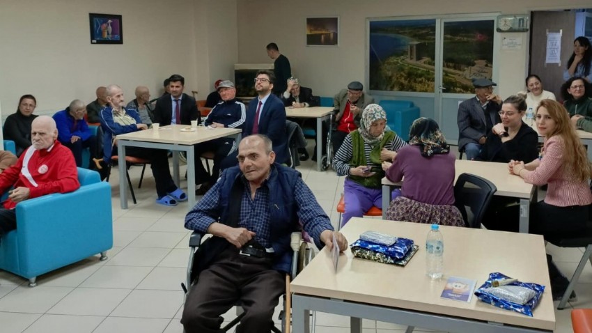 Çanakkale'de Yaşlılara Saygı Haftası Etkinlikleri Kapsamında Unutulmaz Ziyaret