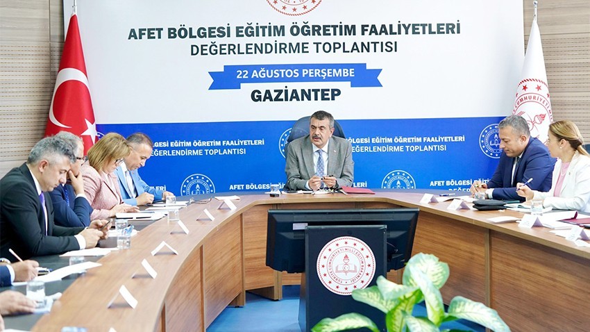 Eğitim Öğretim Faaliyetleri Değerlendirme Toplantısı'na Katıldı