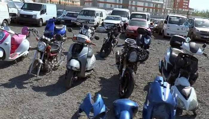 Sultanbeyli’de motosiklet hırsızları yakalandı