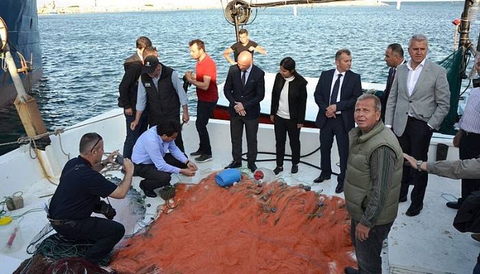 Karabiga jumbo karides av sezonu törenle açıldı