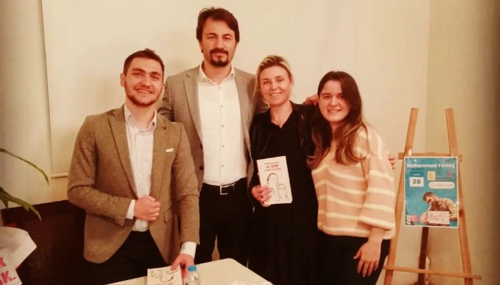 Çanakkaleli yazar, Zonguldak'ta okurları ile buluştu