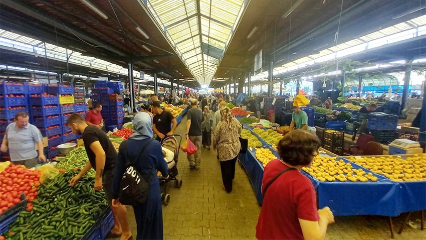 Kışlık Hazırlık İçin Pazar Yoğunluğu