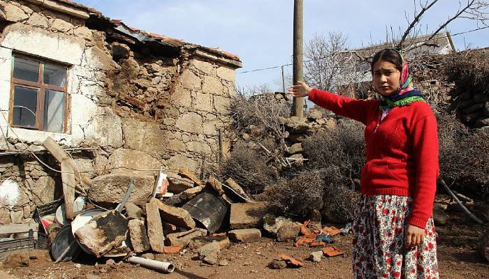 Enkazdan babasını kurtardı! O anları böyle anlattı