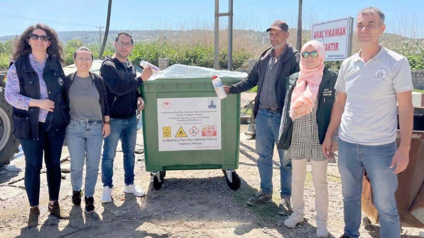 Lapseki'de Tarımsal Atık Konteynerleriyle Çevre Dostu Tarım Adımı