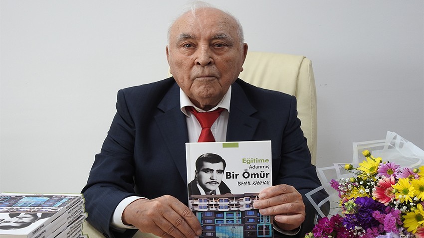 İsmail Kaymak’tan Eğitime Adanmış Bir Ömür: Hayatını Kitaplaştırdı