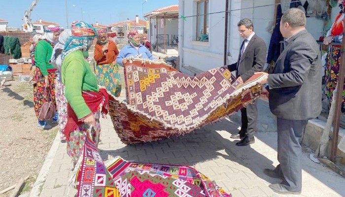 Kaymakam İlker Eker Yukarıköy ve Çamkalabak Köylerinde İncelemelerde bulundu