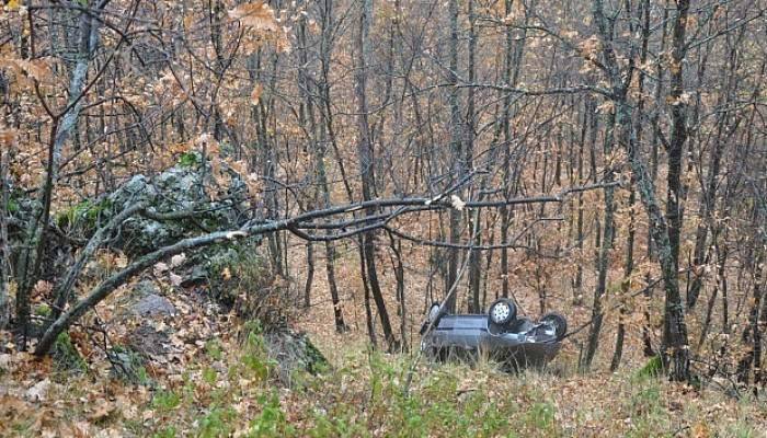 Şarampole uçan uzman çavuş, havaya ateş ederek yerini belli etti