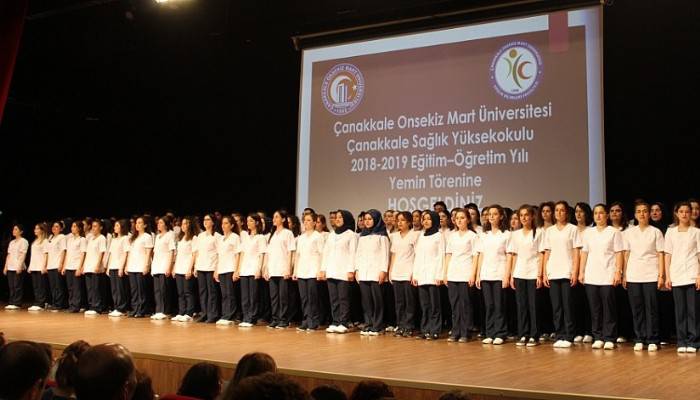 Çanakkale Sağlık Yüksekokulu Yemin Töreni Gerçekleşti