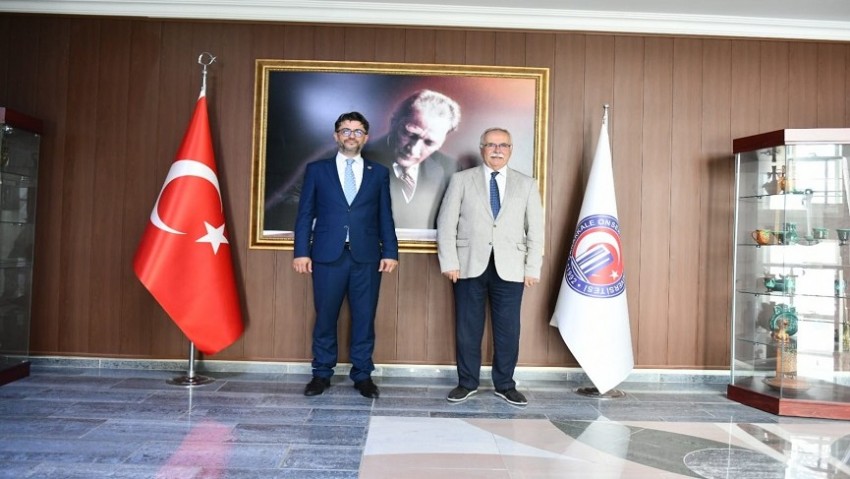 Başkan Gökhan'dan Rektör Erenoğlu'na ziyaret