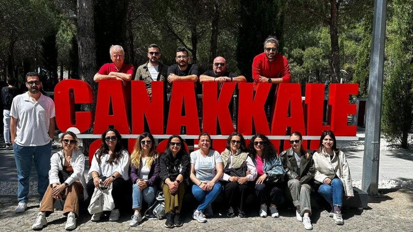 Sağlık Çalışanları Şehitliği Ziyaret Etti