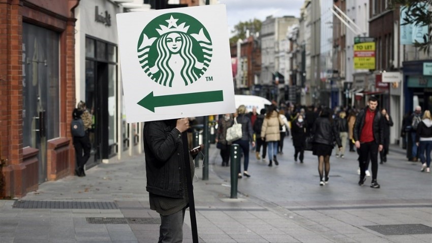 Starbucks'tan Filistin'e destek paylaşımlarına dava