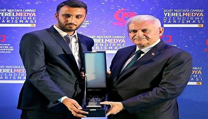 ÇOMÜ Mezunu Türkiye Birincisi, Ödülünü Başbakan Yıldırım’ın Elinden Aldı