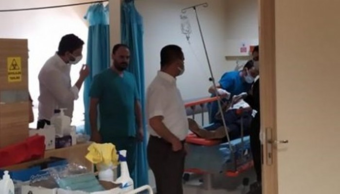 Vali Aktaş kazazedeleri hastanede ziyaret etti