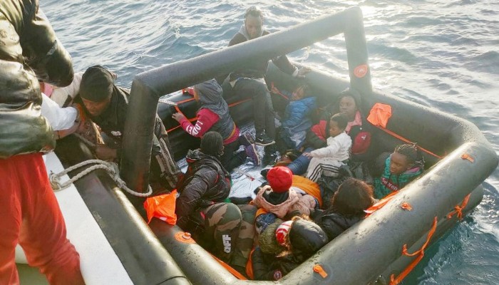 15 Düzensiz Göçmen Kurtarıldı