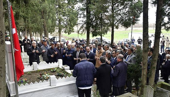 Çanakkale savaşlarının ilk kahramanlarından Bigalı Mehmet Çavuş kabri başında anıldı (VİDEO)