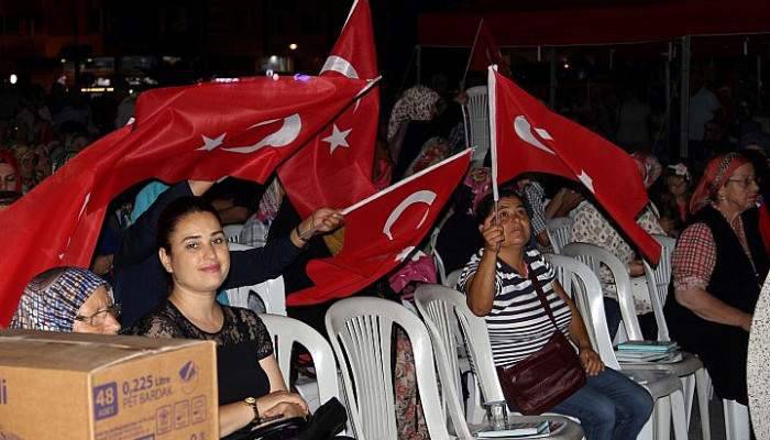 Çanakkale’de demokrasi nöbeti sürüyor