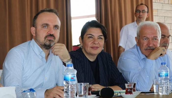TURAN’A DESTEK, “YANINDAYIZ”