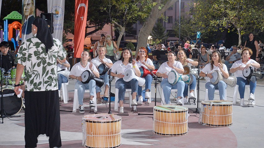 Kepez’de Sol Anahtarı Grubu Meydanı Salladı